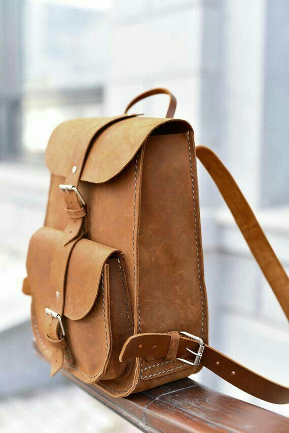 SAFIRI The Heritage Leather Backpack